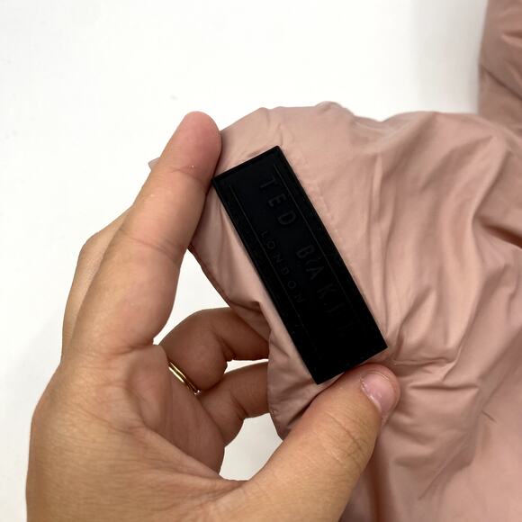 Ted Baker London Blush Puffer Scarf - Picture 4 of 4